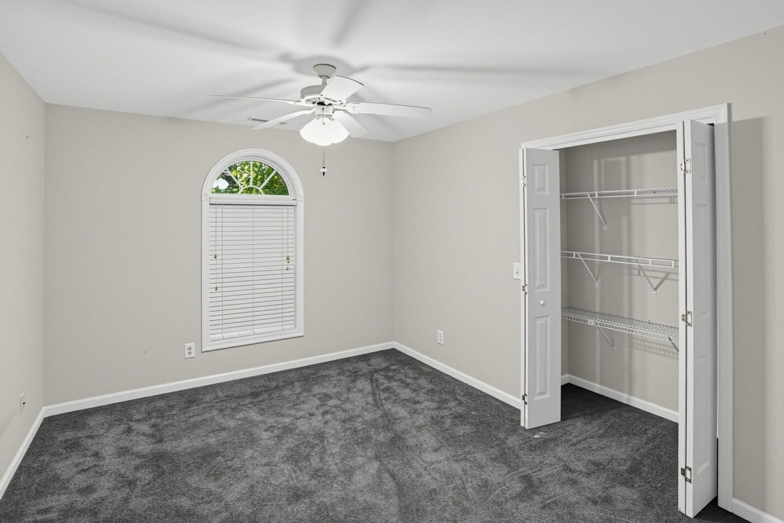 Fleetwood House: 110 Birch Leaf Ln