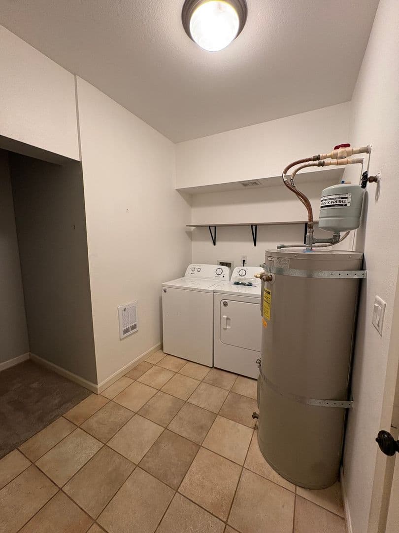 West Linn Condo: 3650 Summerlinn Dr