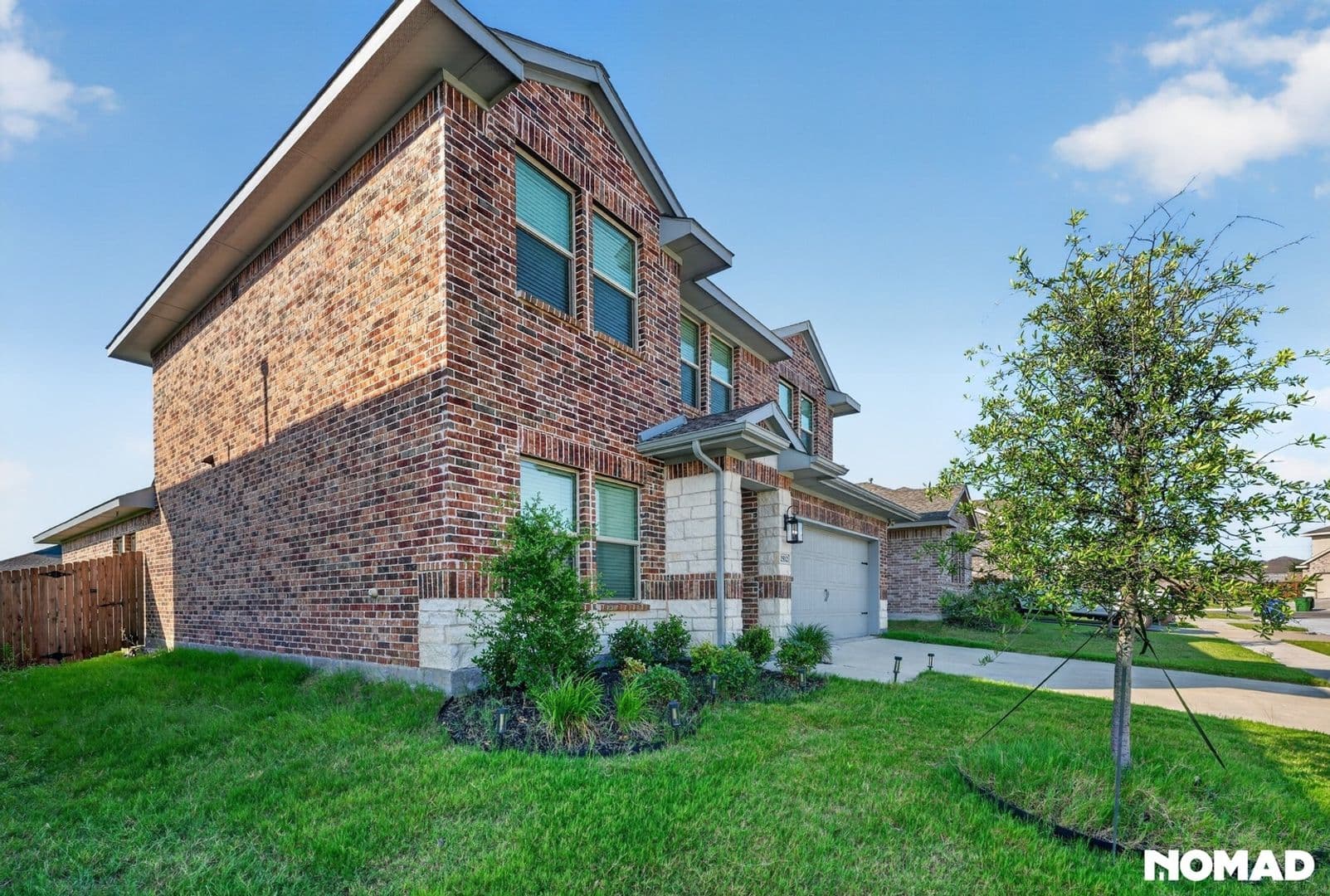 Seagoville House: 2512 Broken Bow Dr