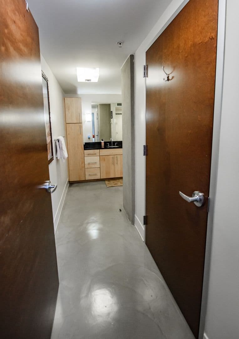 Austin Condo: 800 Brazos St