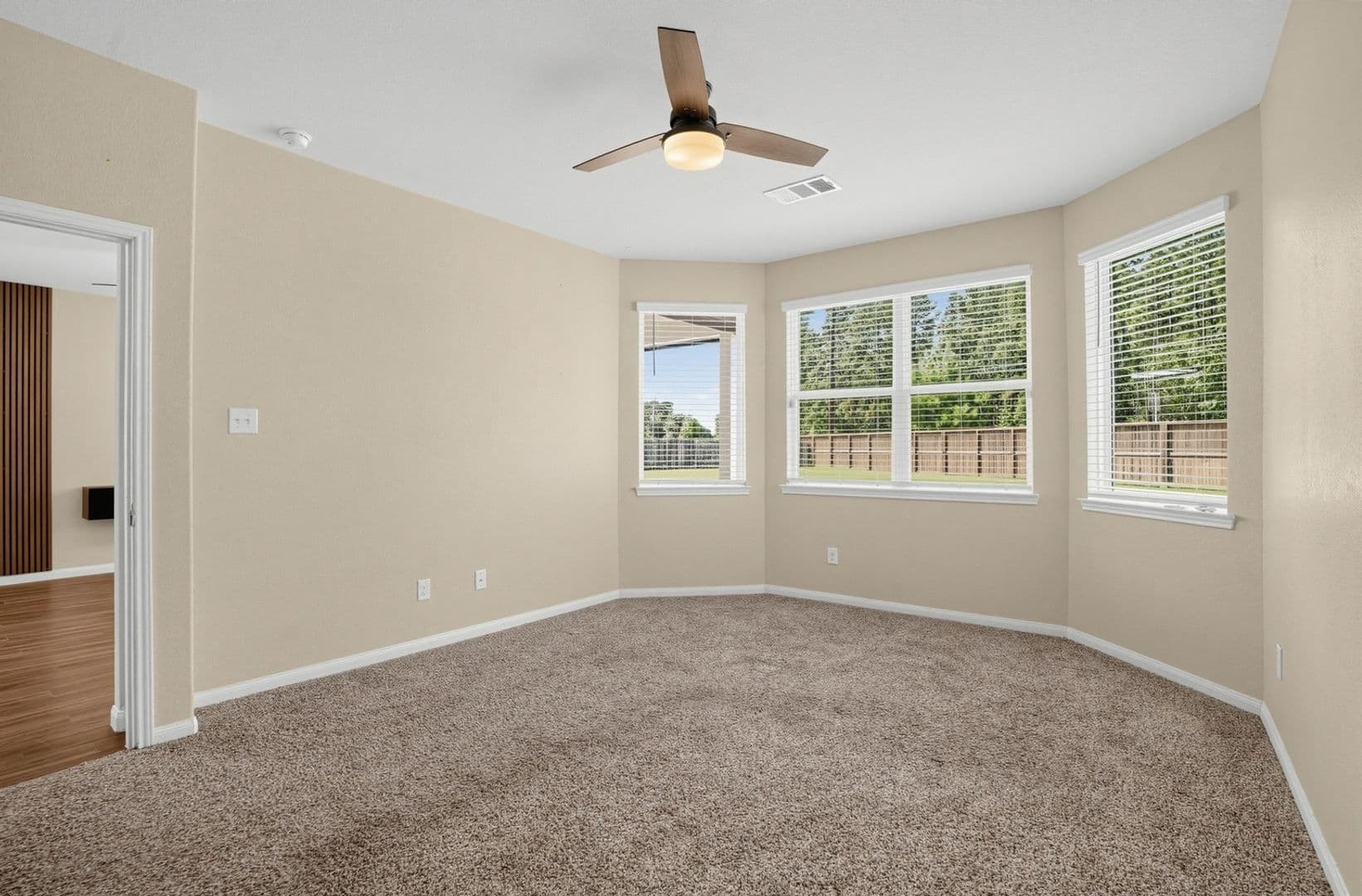 Splendora House: 22501 Cormorant Ct