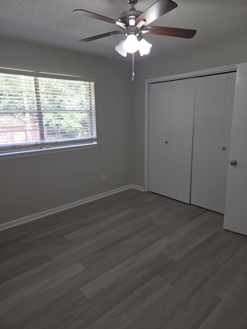 Crestview House: 503 Tall Pines St