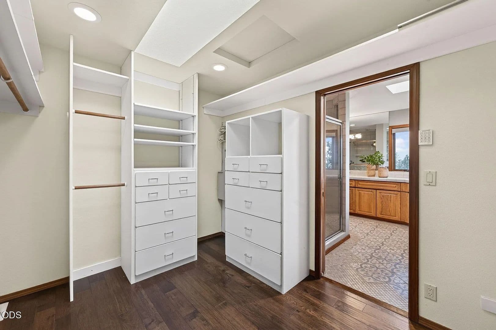 Bend House: 2889 Nw Starview Dr