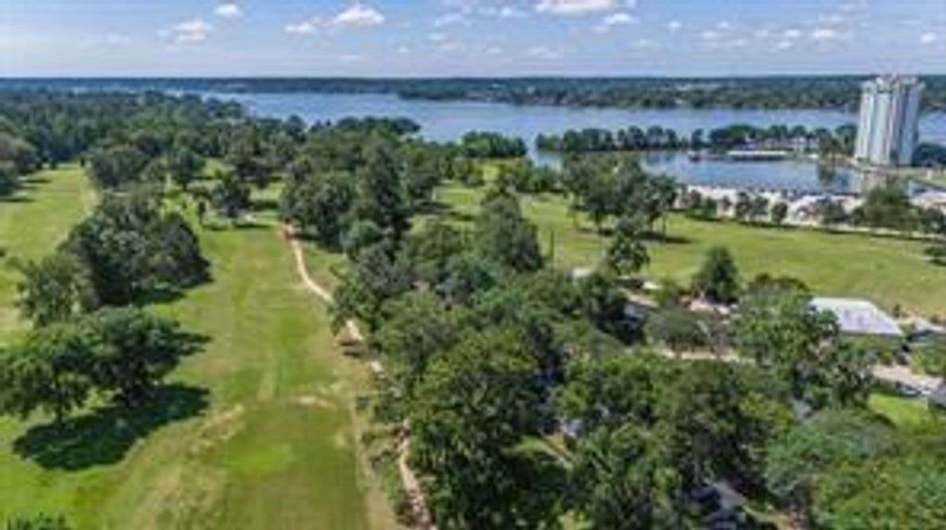 Montgomery Townhome: 15 Presidio Rd