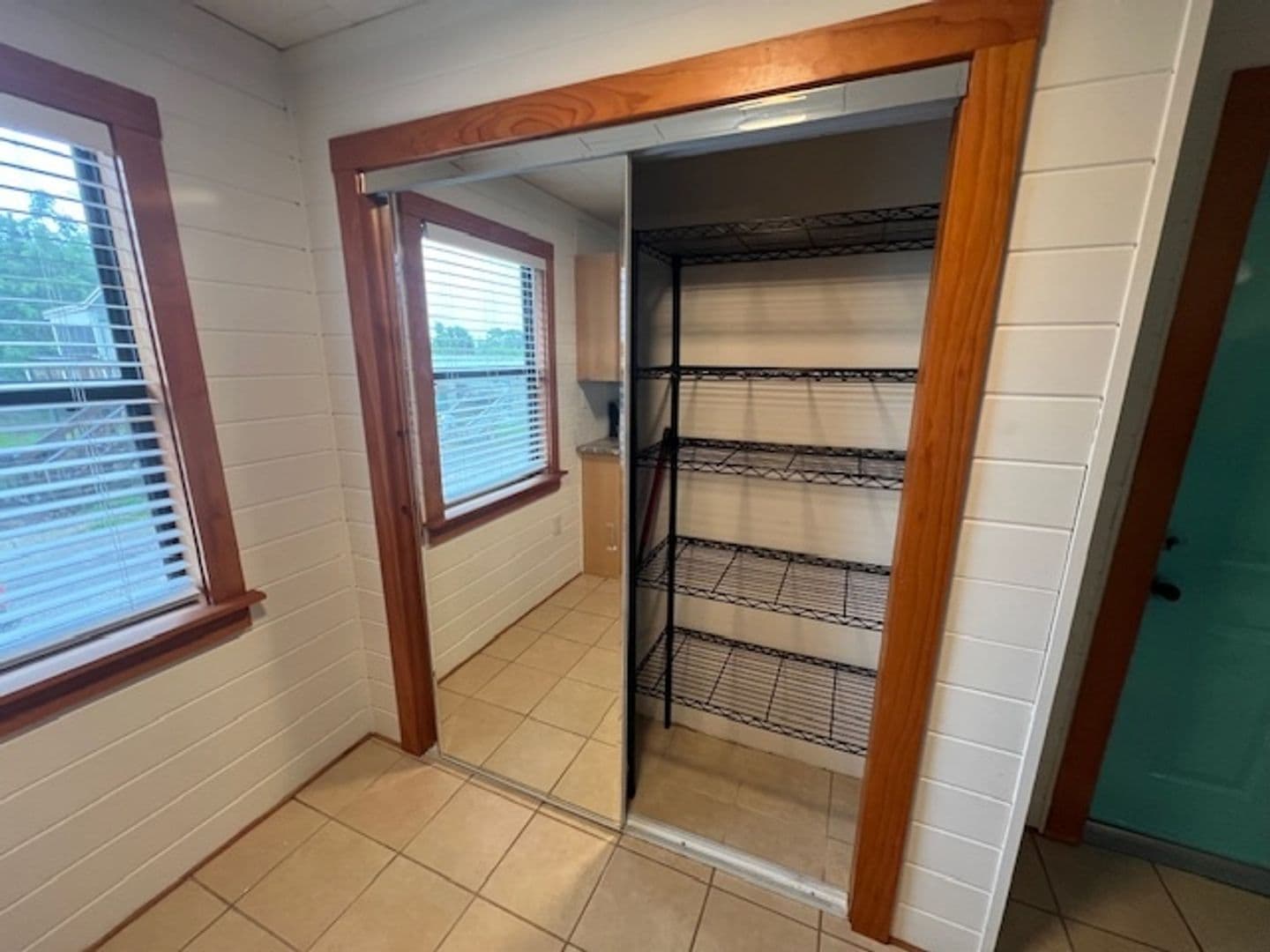 Cocoa House: 5749 Lake Poinsett Rd