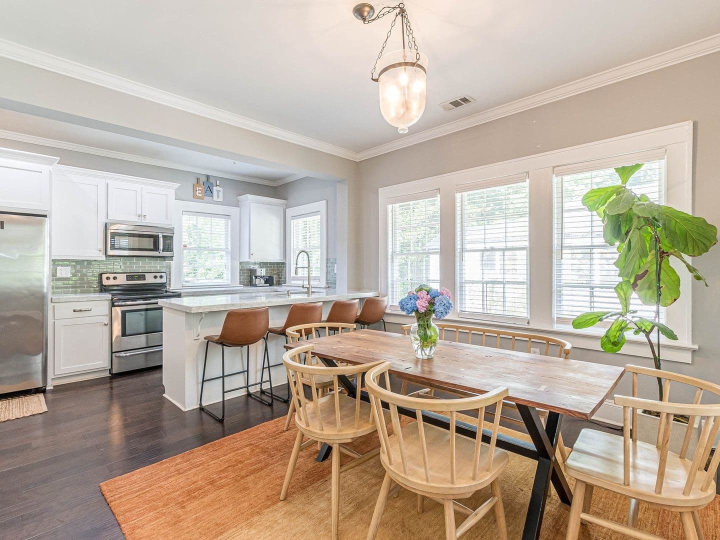 College Park House: 1847 Walker Ave