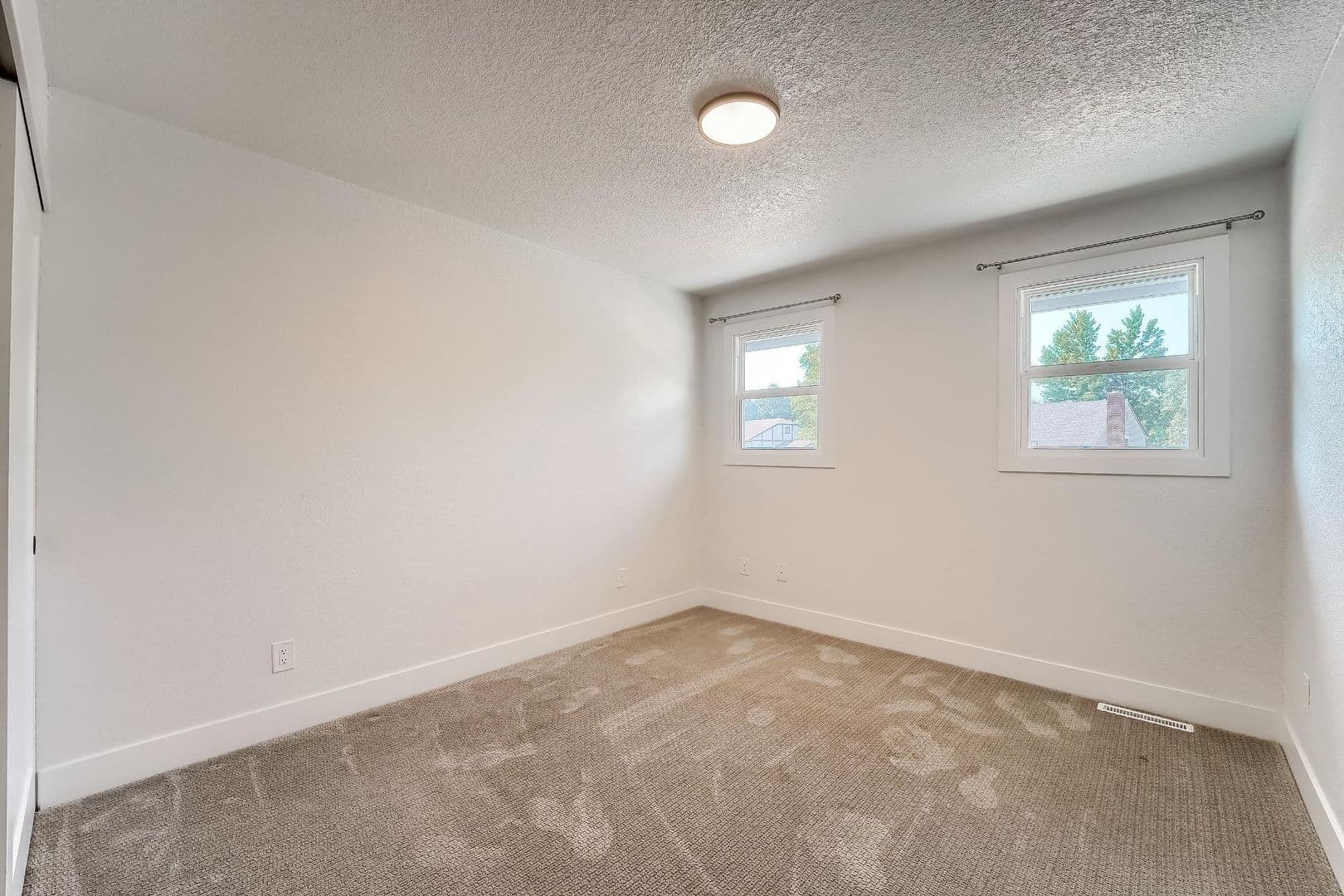 Denver House: 9923 East Exposition Avenue