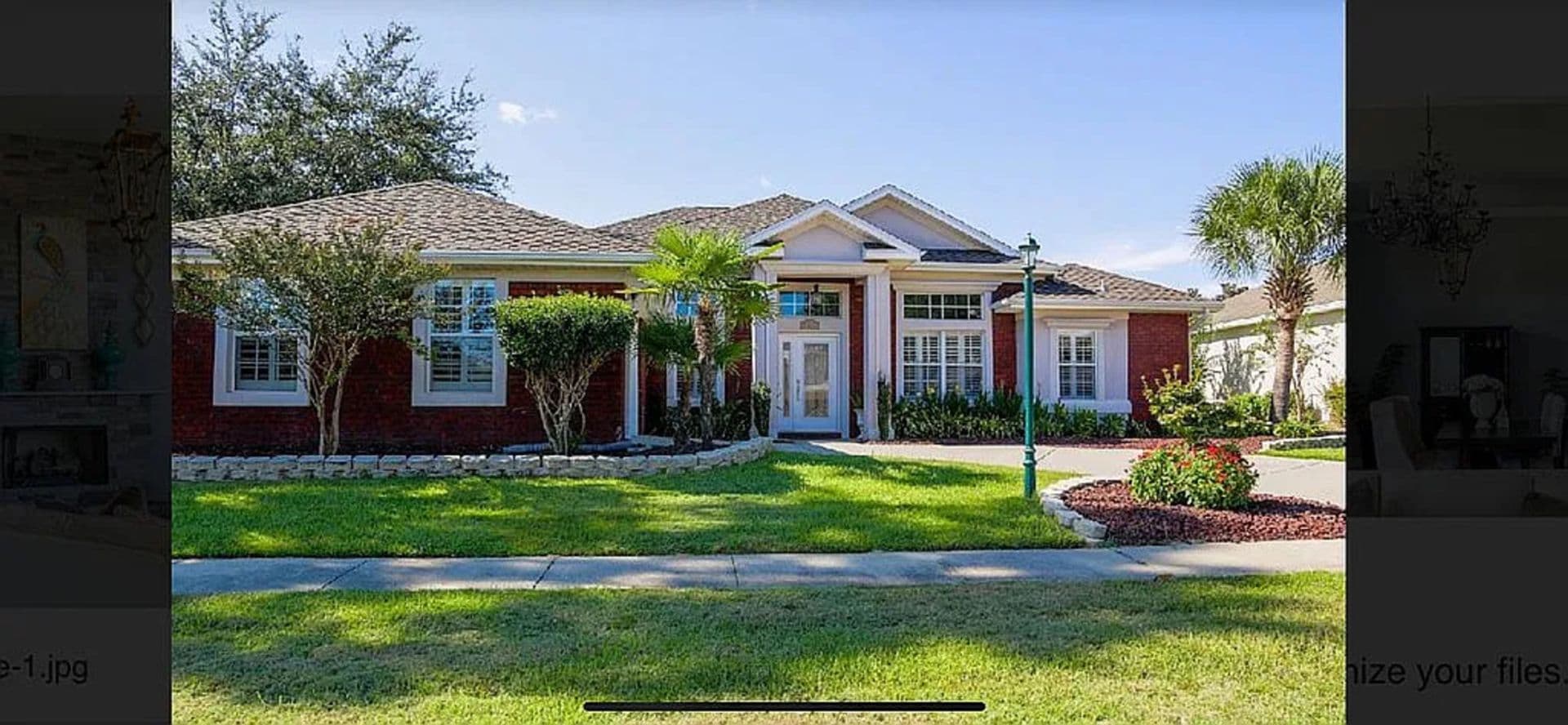 Crestview House: 4602 Chanan Dr