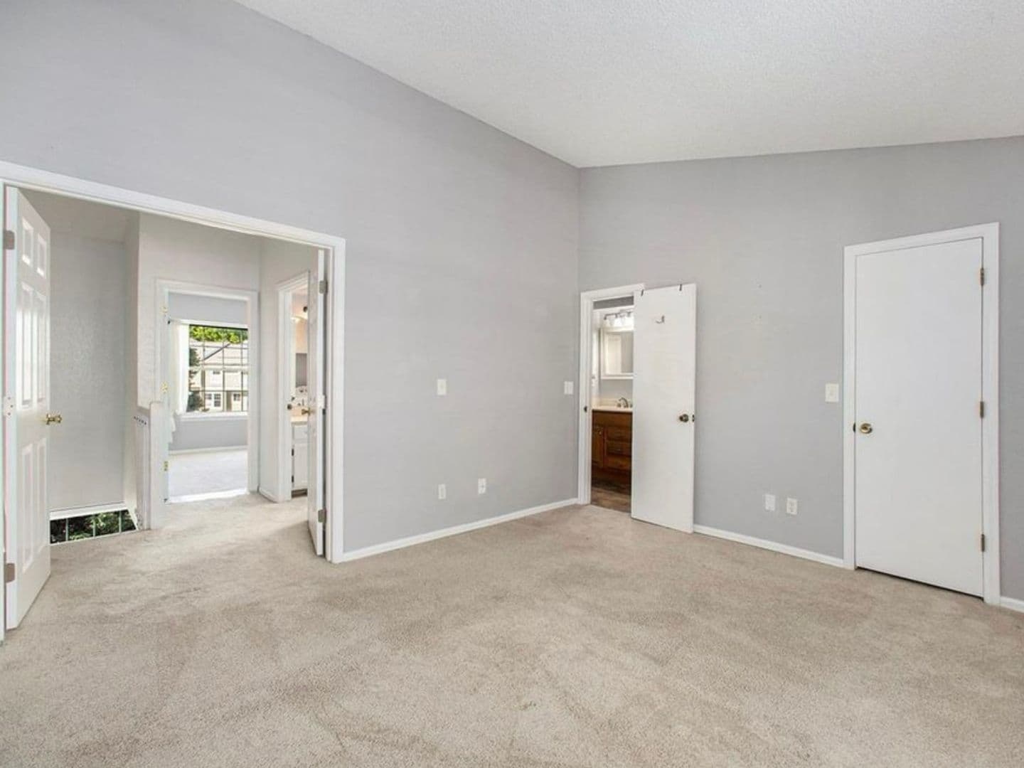Littleton Townhome: 329 W Jamison Cir