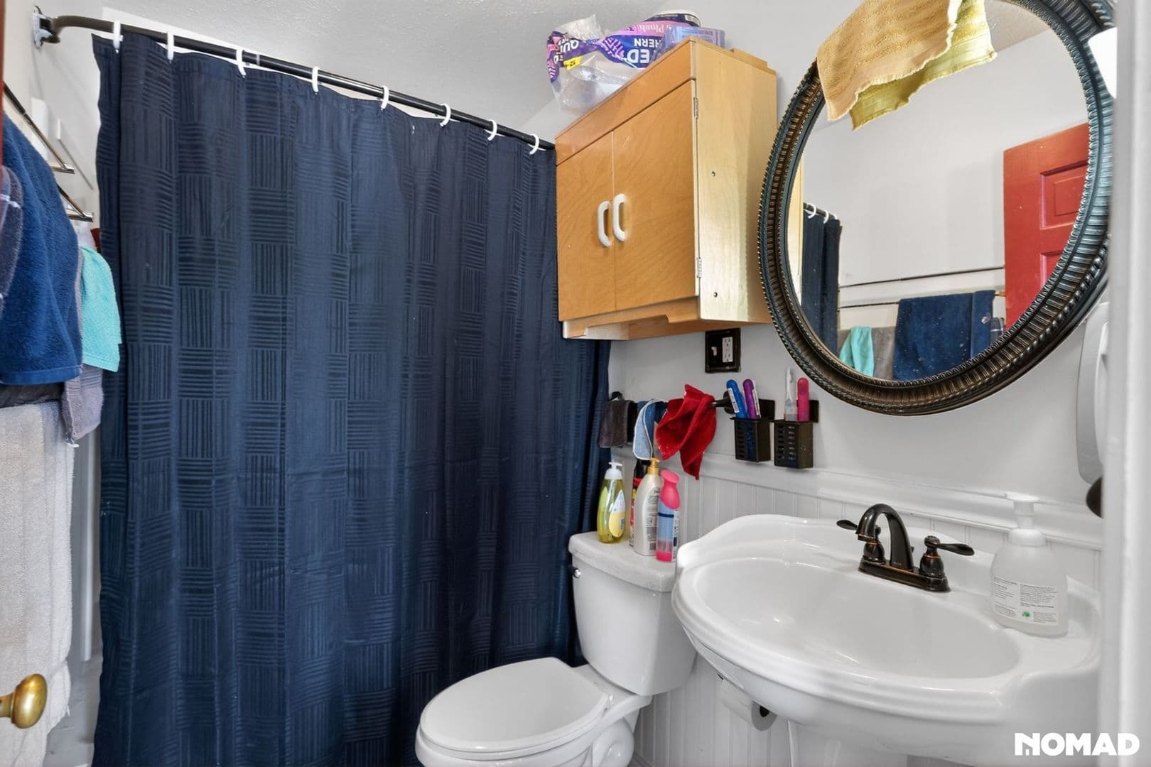 Louisville House: 1015 W Indian Trl