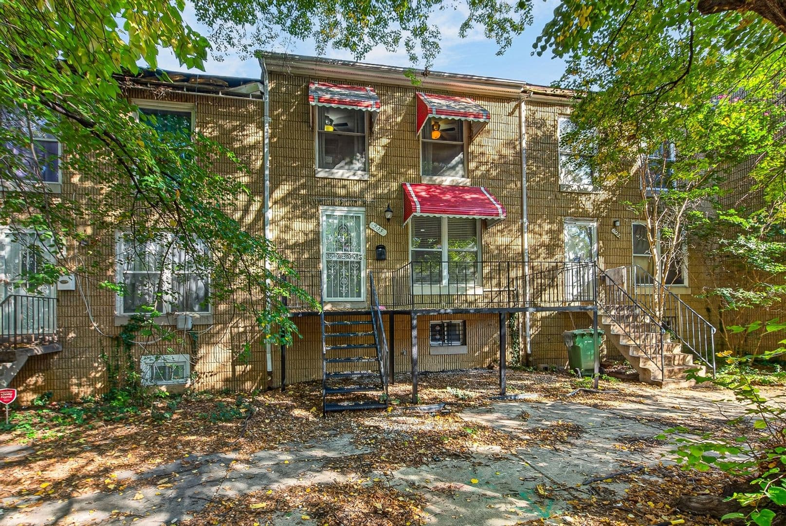 Baltimore Townhome: 805 Arnold Ct