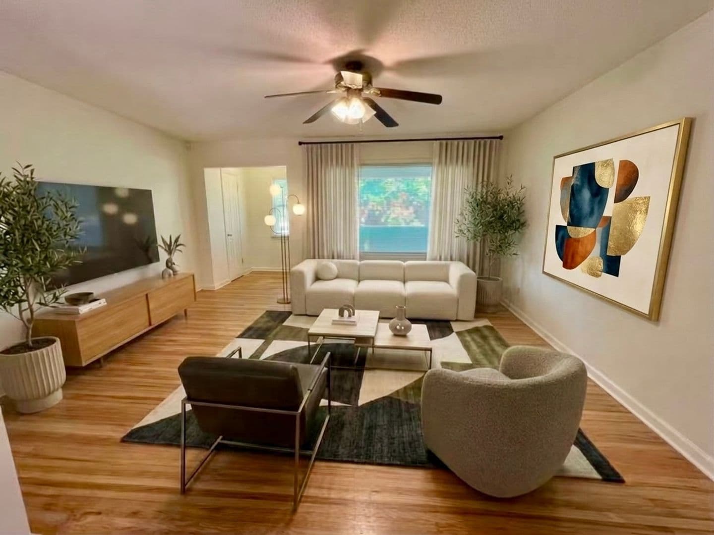 Wichita House: 829 S Watson Ln