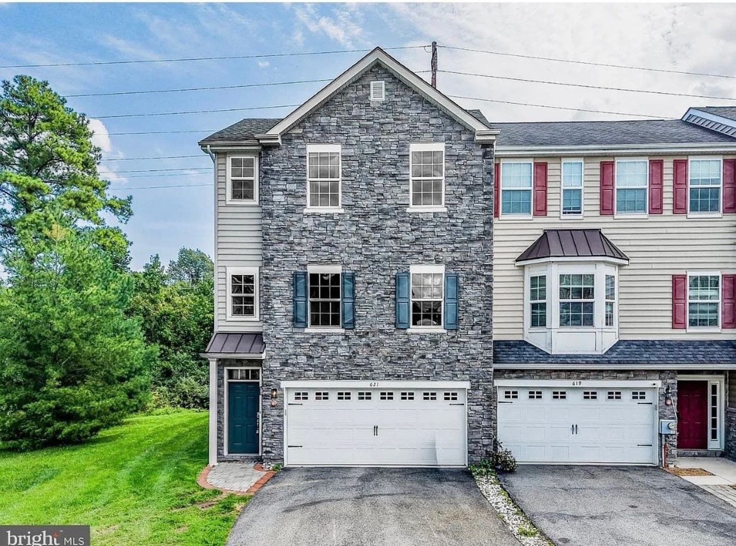 Newark Townhome: 621 S Twin Lakes Blvd