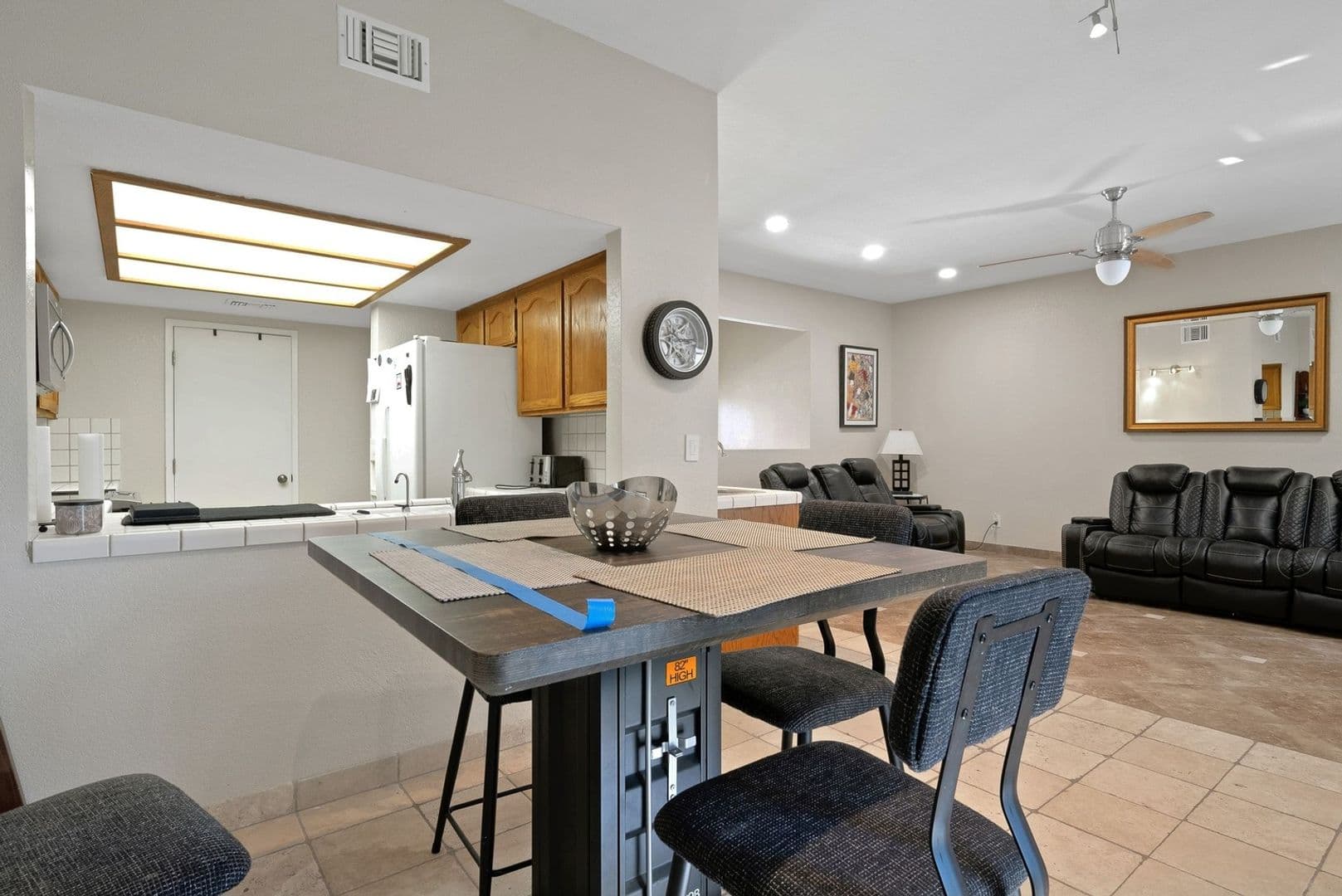 Bakersfield Townhome: 14500 Las Palmas Dr