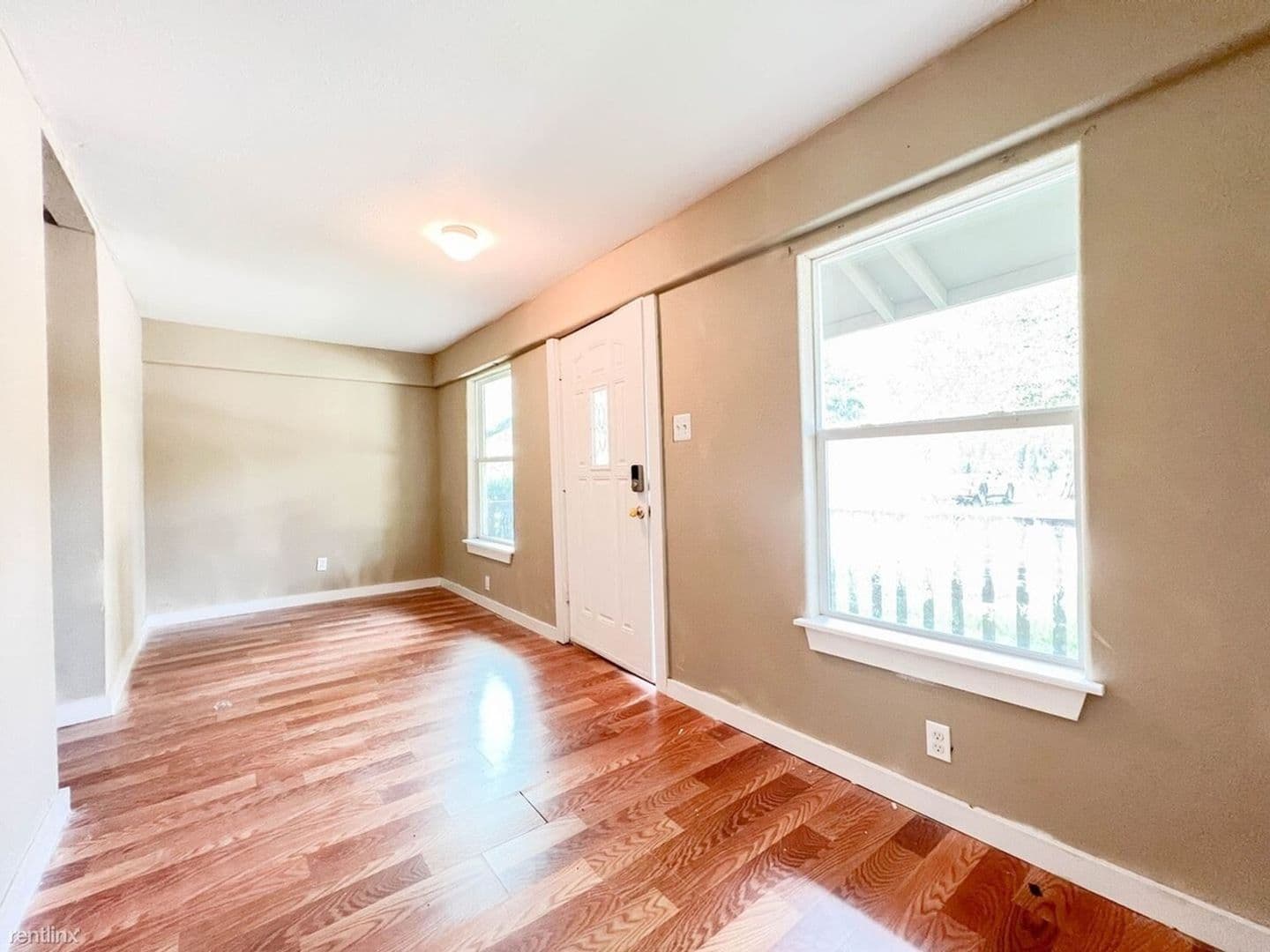Rockdale House: 636 N Wilcox St