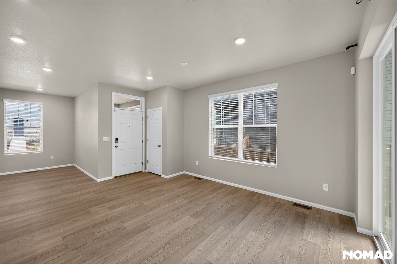 Aurora Townhome: 745 N Tempe St