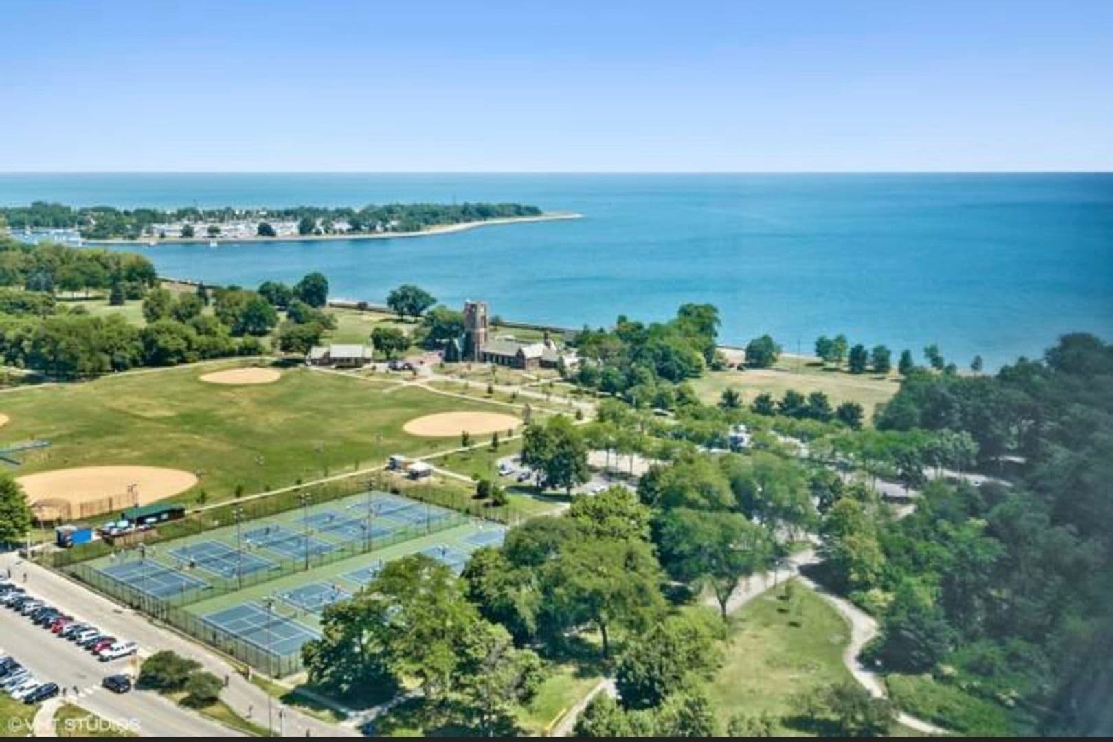 Chicago Condo: 3550 N Lake Shore Dr