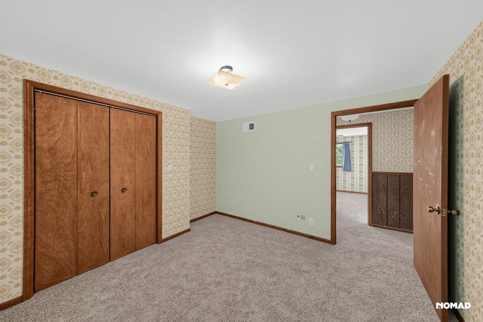 Downers Grove House: 6294 Woodward Ave
