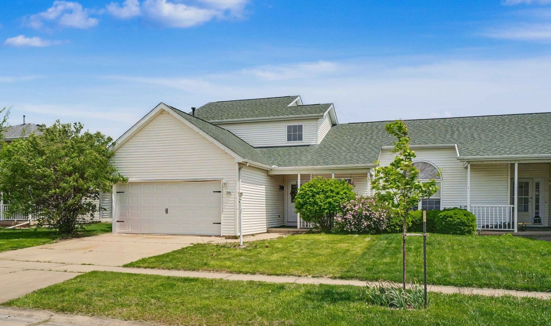 Champaign House: 708 Erin Dr