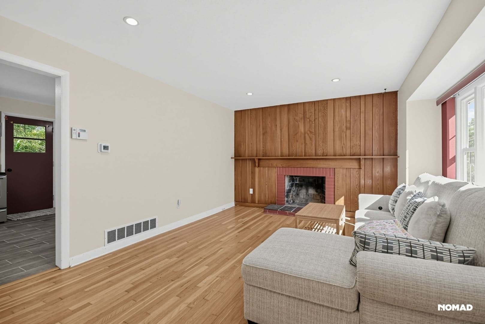 South Windsor House: 85 Willow St