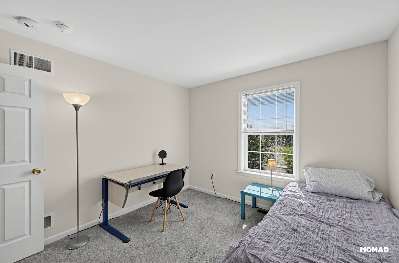 Carlisle Townhome: 318 Sherman Ave