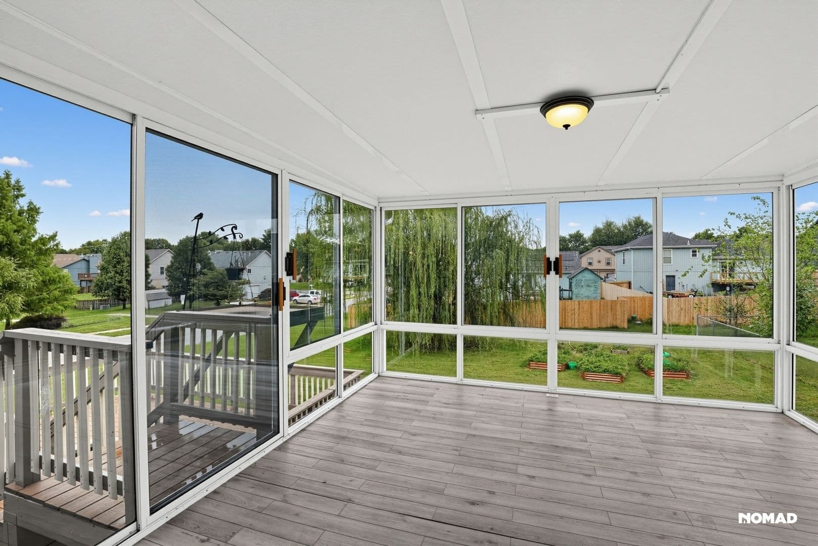 Belton House: 16403 Hinkle Ave