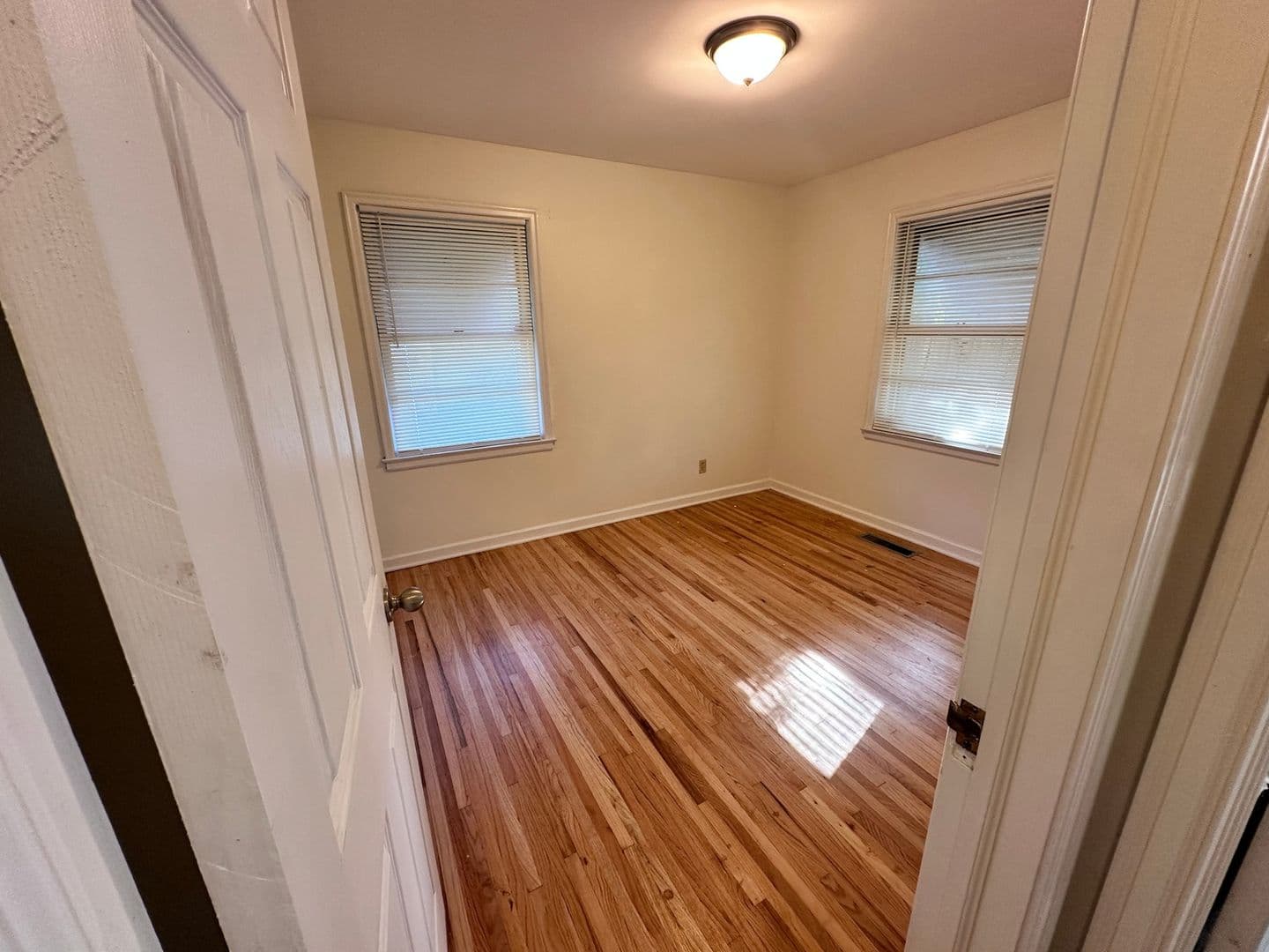 Wichita House: 829 S Watson Ln