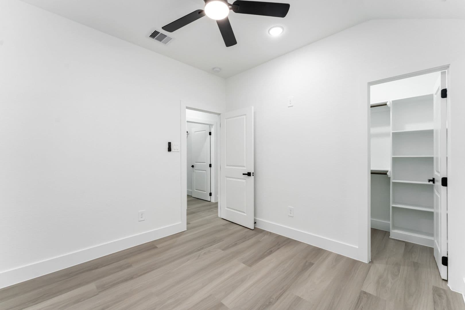 Houston Townhome: 9406 Sandra St