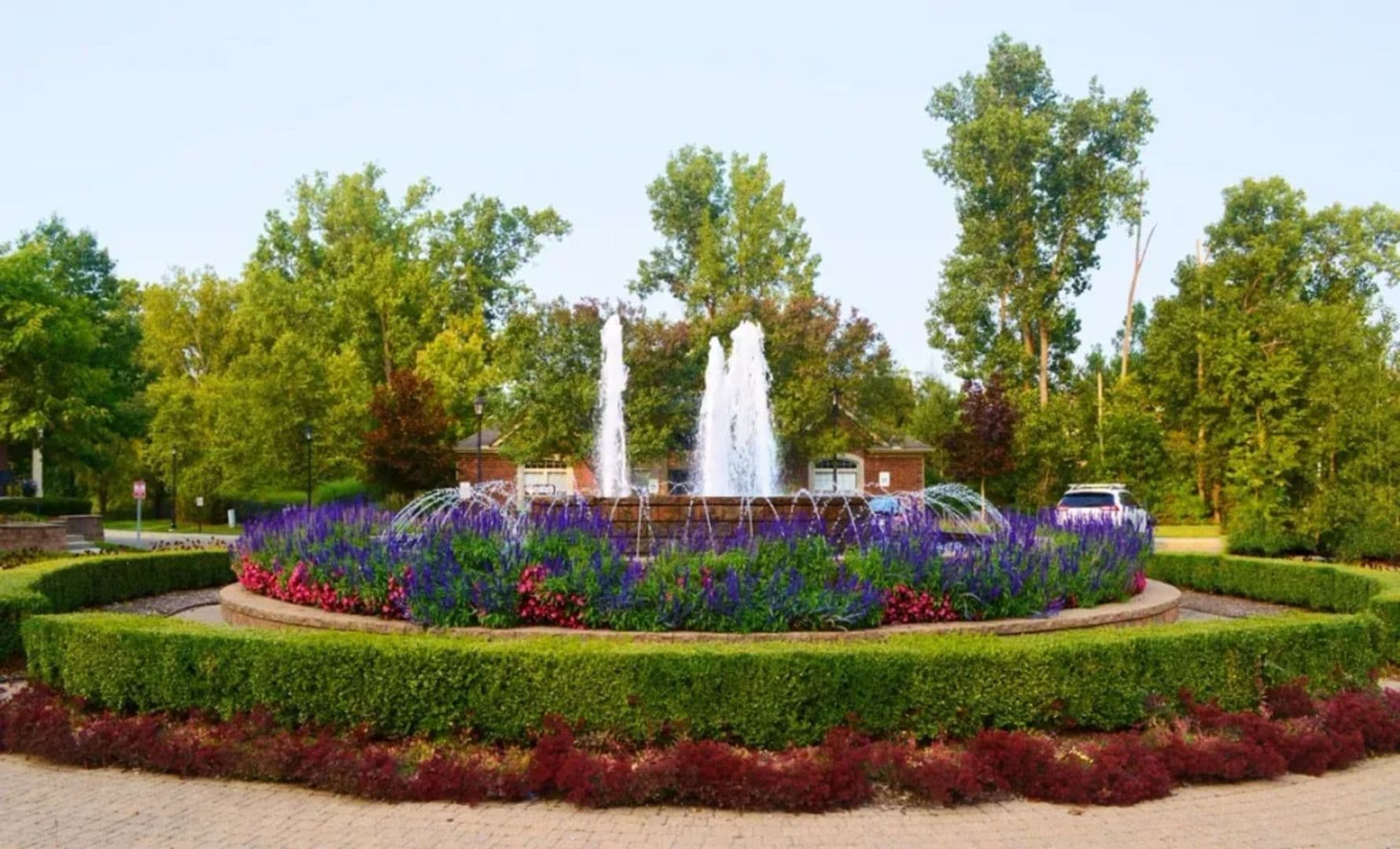 Walled Lake Condo: 422 Old Pine Way