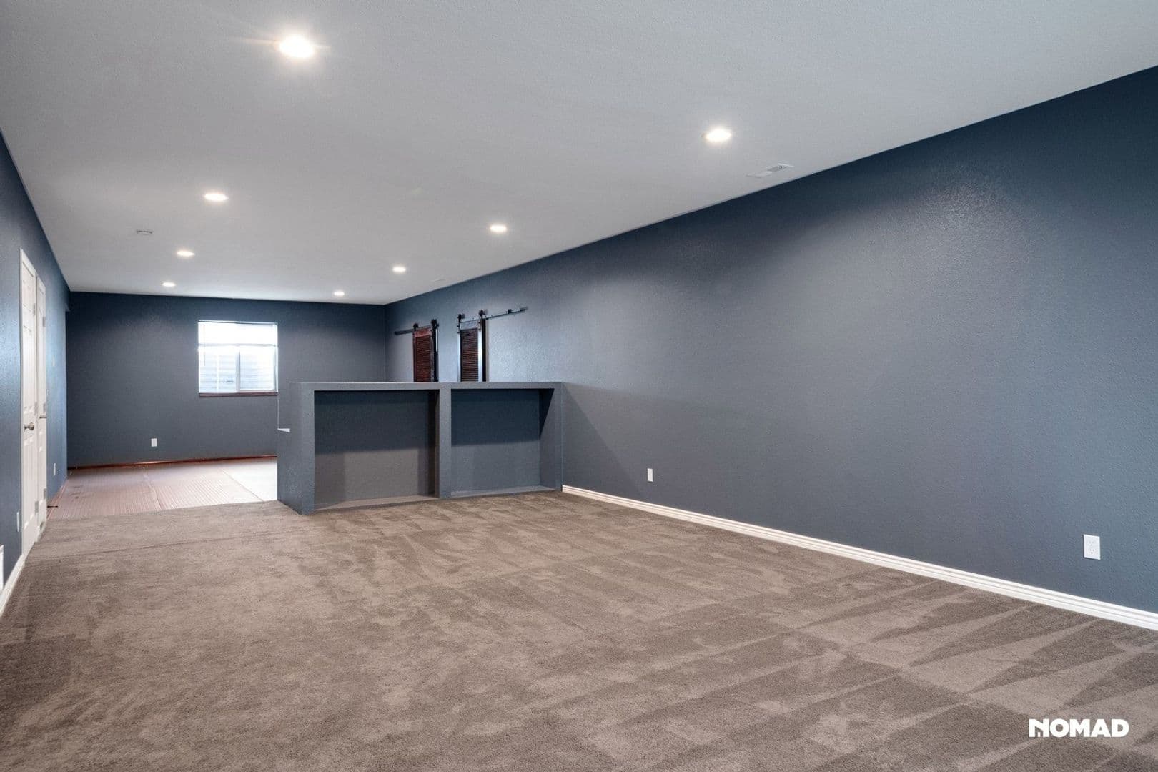 Aurora House: 26926 E Davies Pl