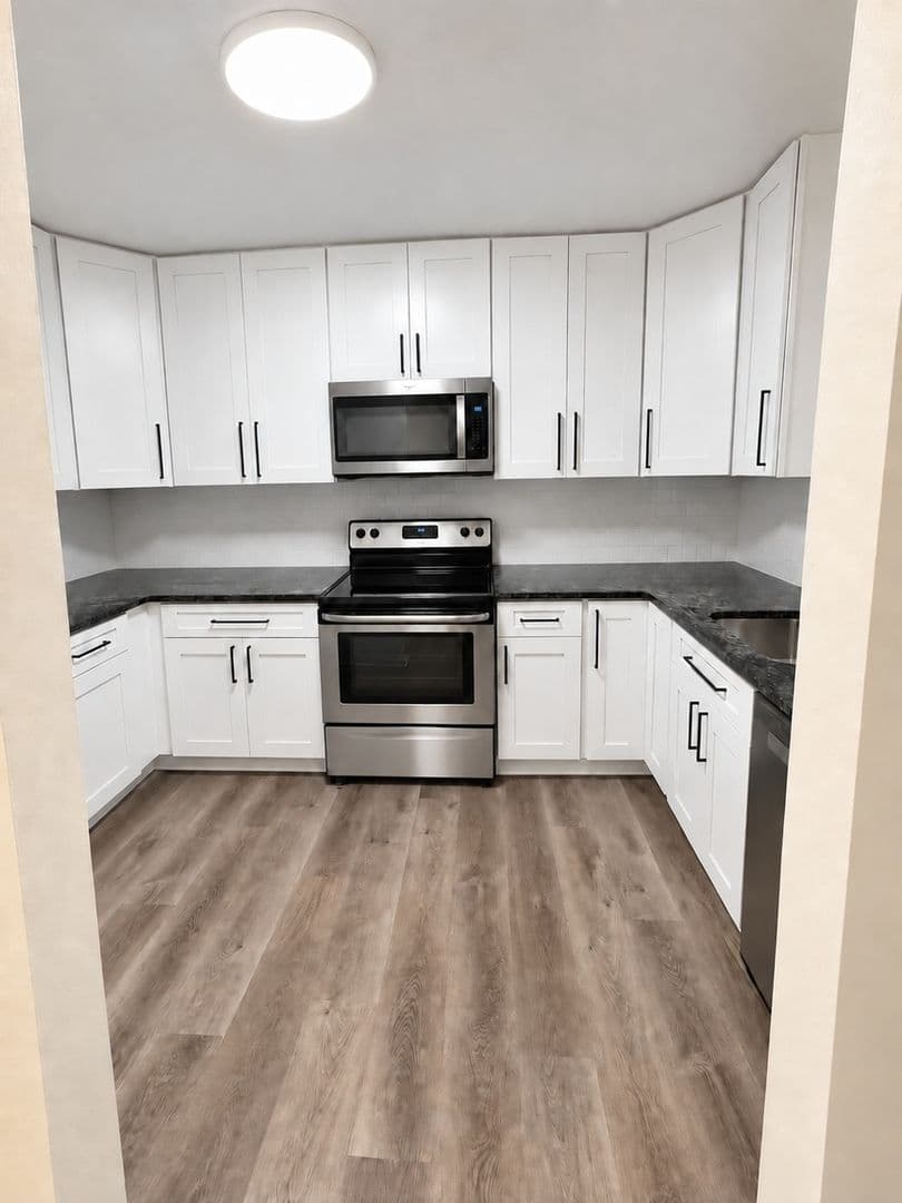 Maple Shade Condo: 25 S Church Rd