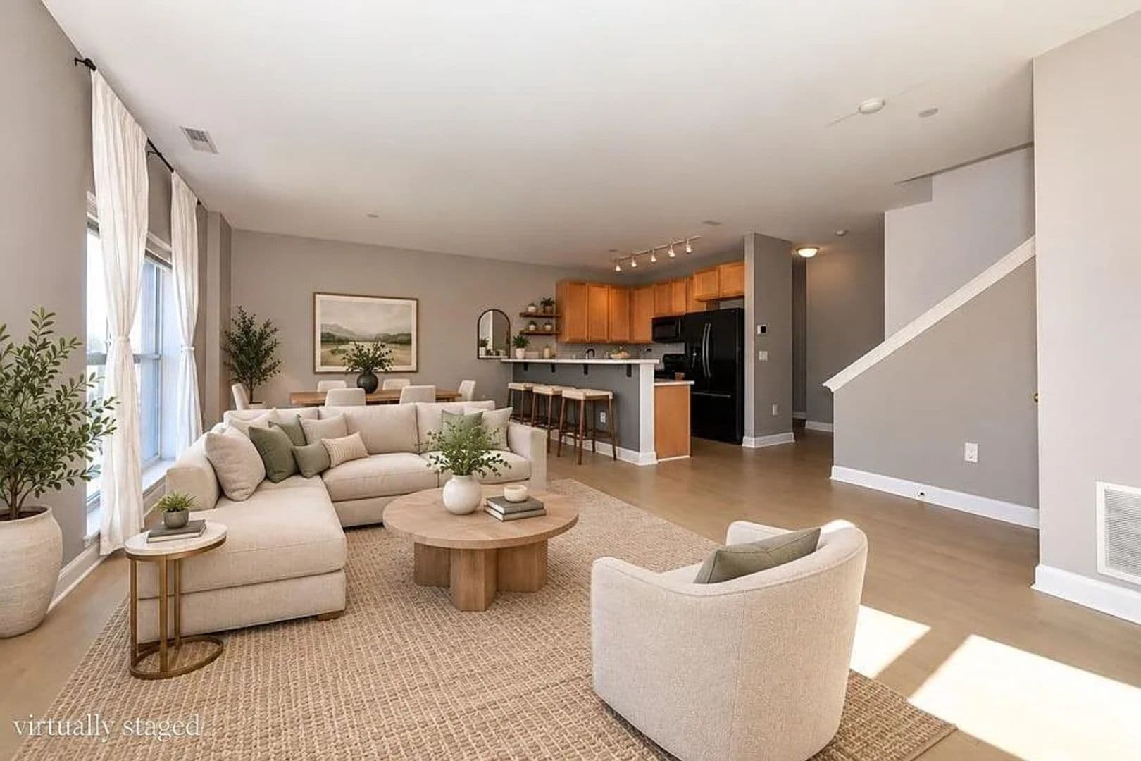 Milwaukee Condo: 1920 N Farwell Ave