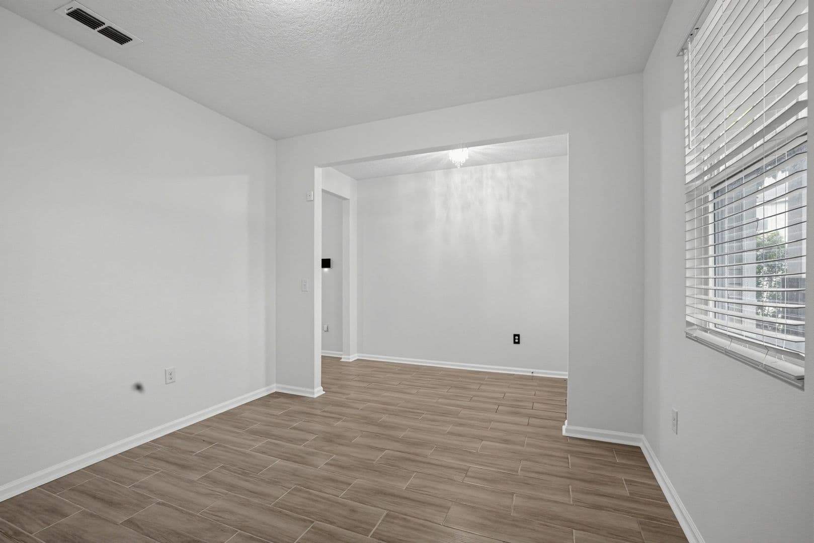 Jacksonville House: 3512 Guppy Ct