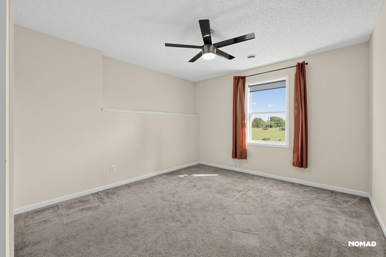 Plymouth House: 18805 46th Ave N