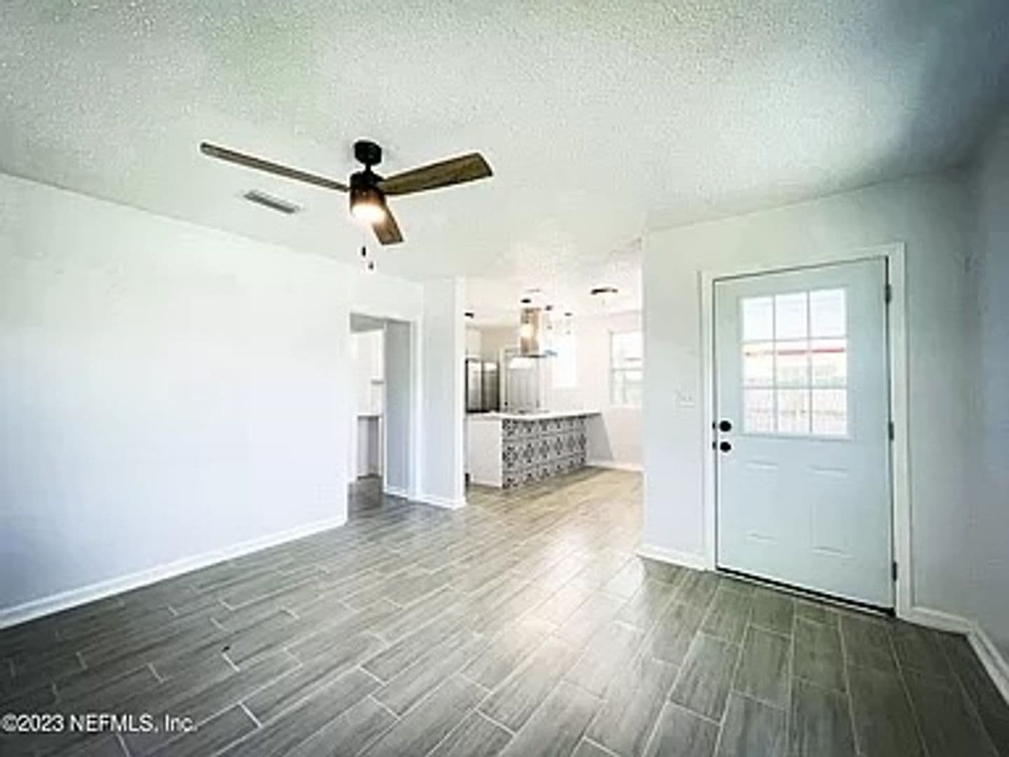 Jacksonville House: 7417 Laura St N