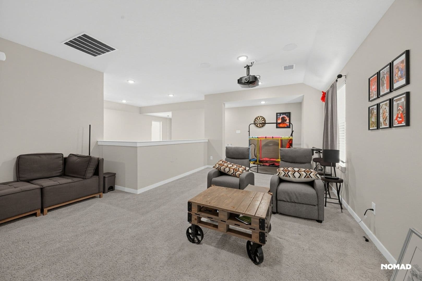 Denison House: 3958 Oak Creek Cir