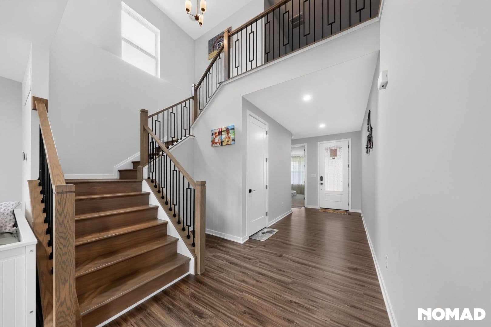 Middletown House: 1138 E Lock Rd