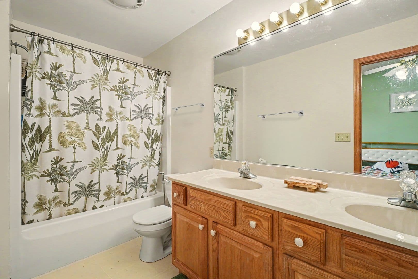 Champaign House: 708 Erin Dr