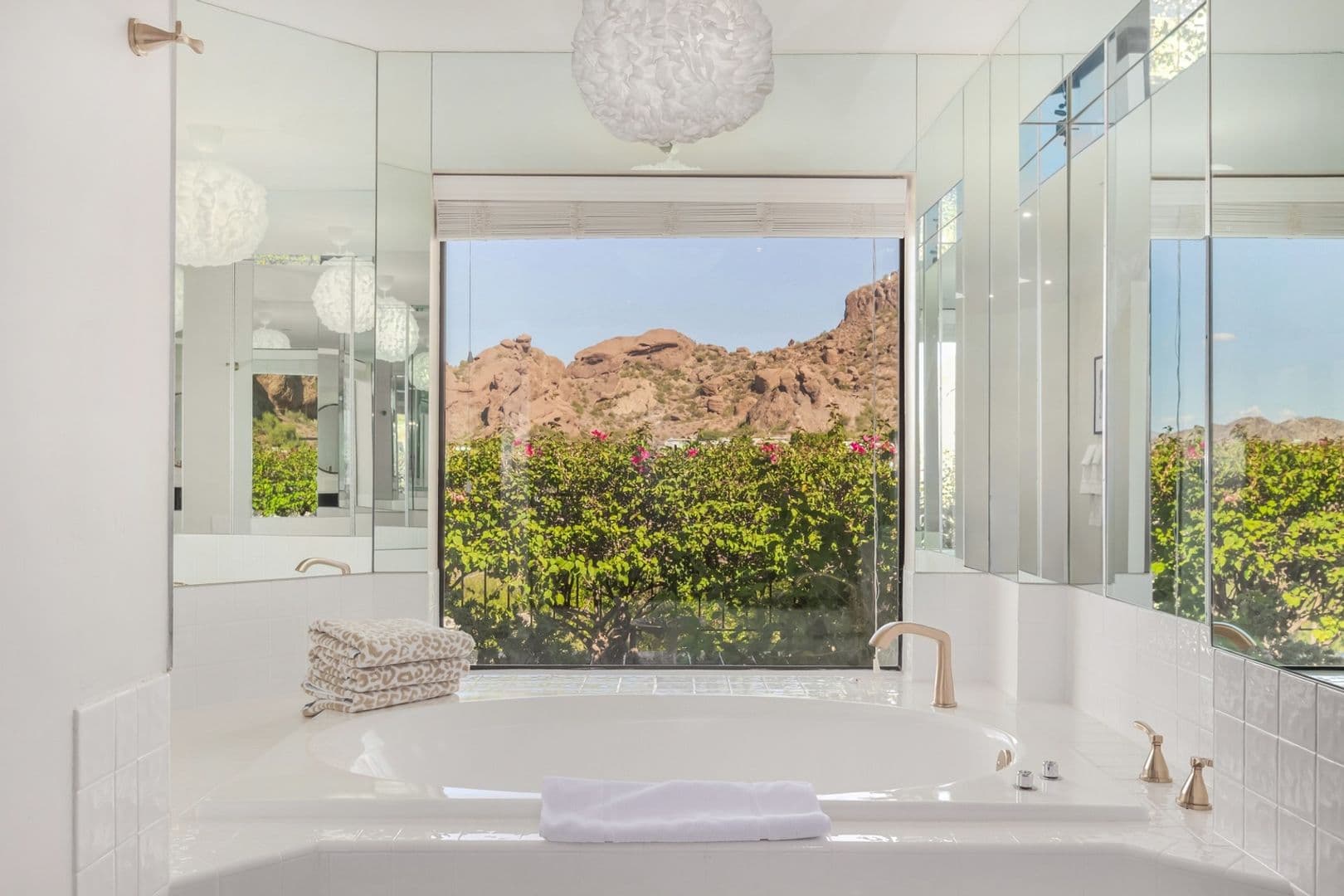 Phoenix House: 5655 N Camelback Canyon Dr