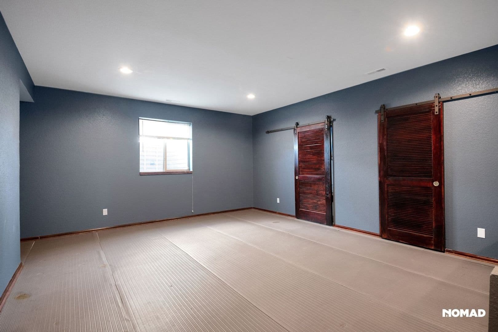 Aurora House: 26926 E Davies Pl