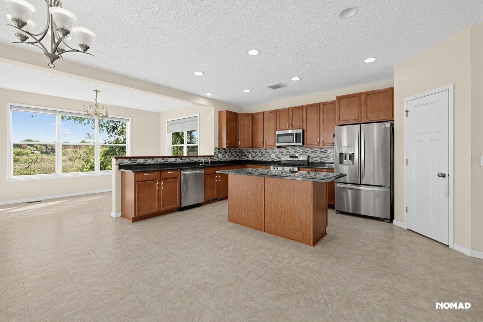 Plymouth House: 18805 46th Ave N