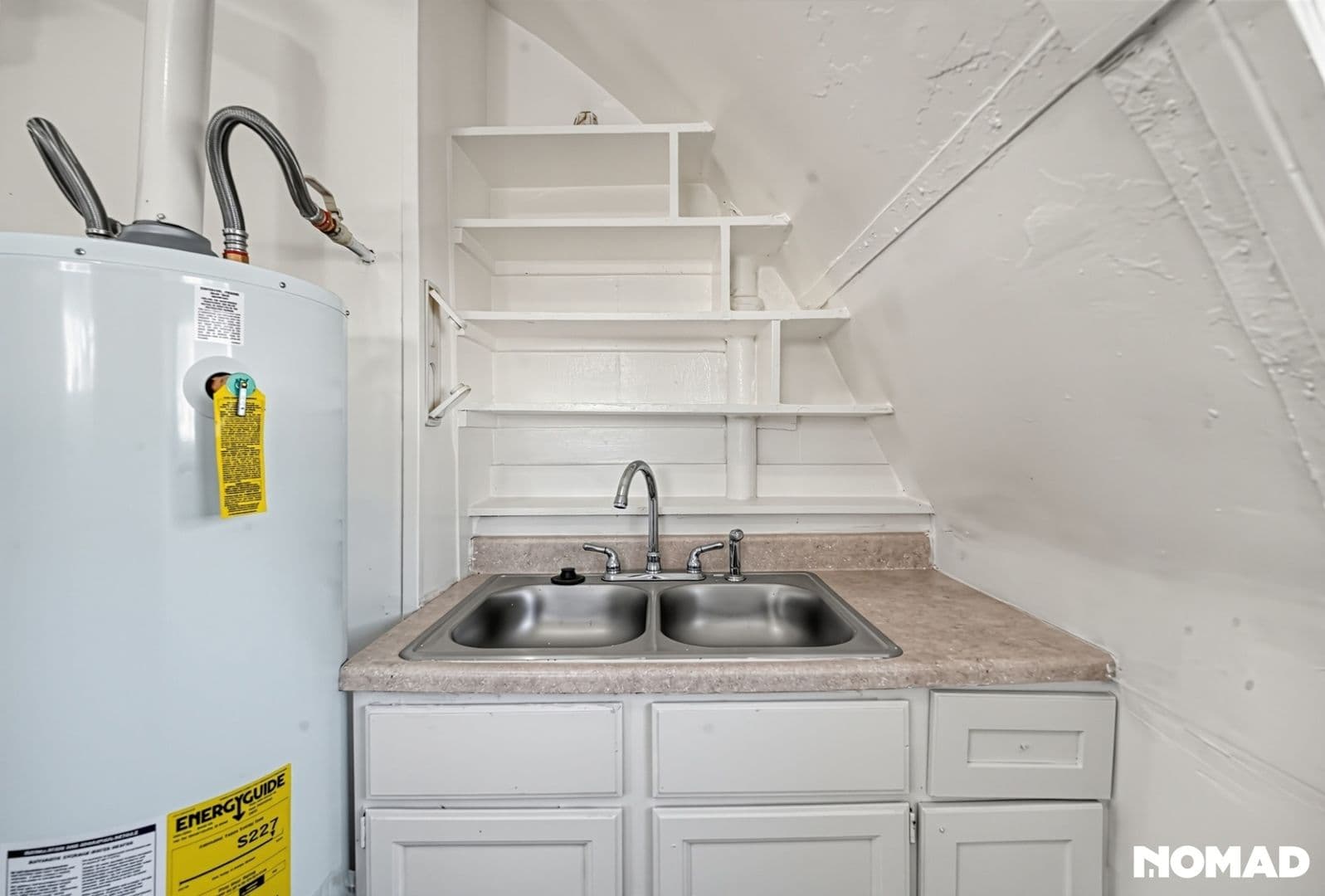 Commerce City Townhome: 6261 Monaco St