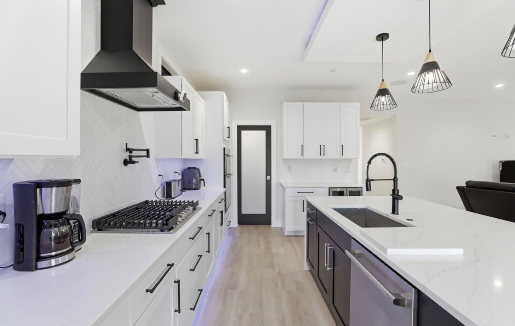 Sparrows Point House: 6931 River Dr Rd