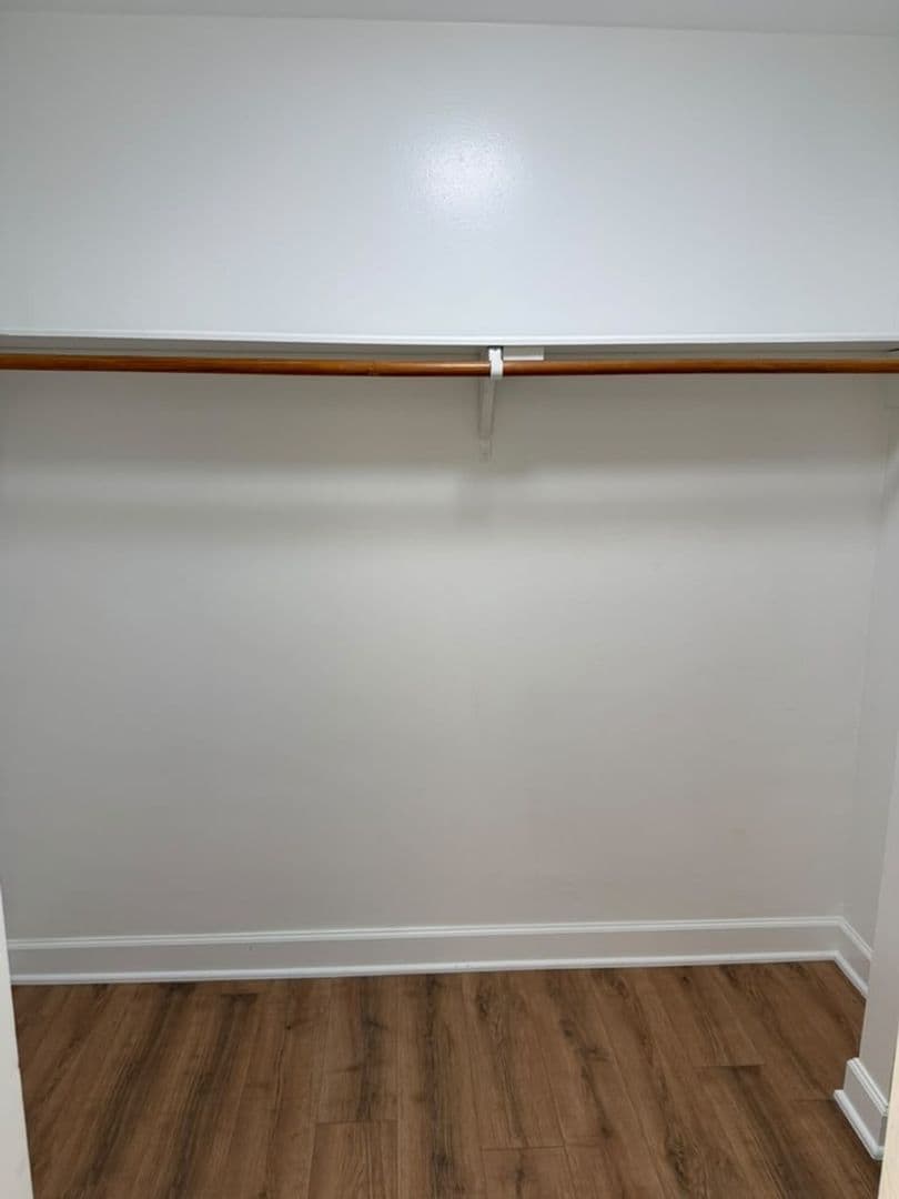 Houston Condo: 2744 Briarhurst Dr