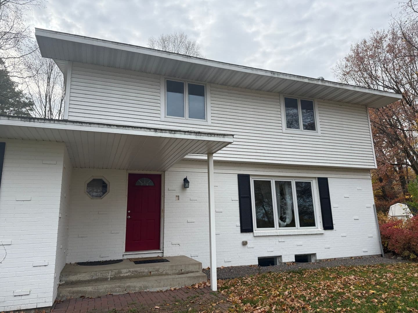 Prior Lake House: 17742 Fairlawn Ave