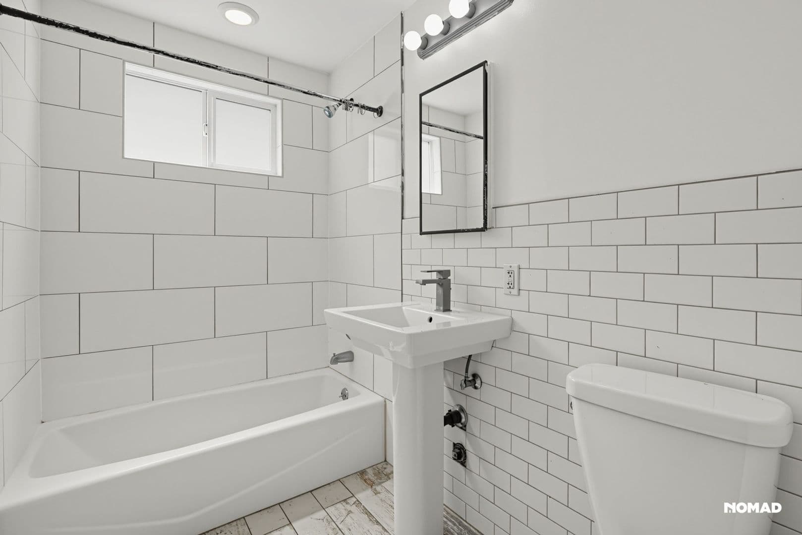 Long Beach Townhome: 2326 Locust Ave