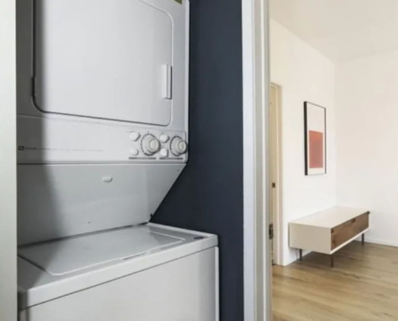 Los Angeles Condo: 4567 Lexington Ave
