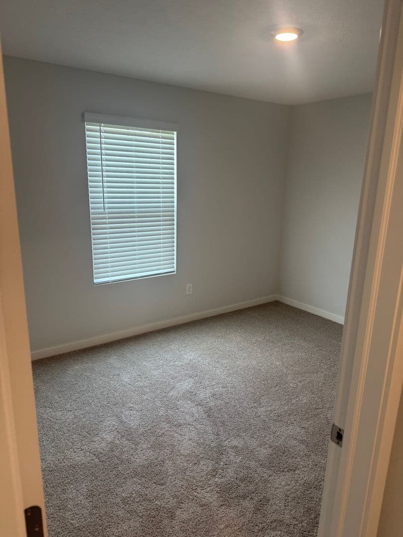 Columbus Townhome: 1388 Marinelli Dr E