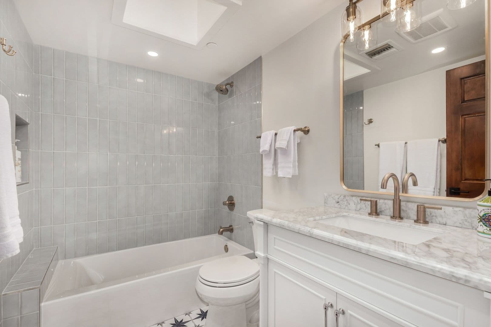 Phoenix House: 5655 N Camelback Canyon Dr