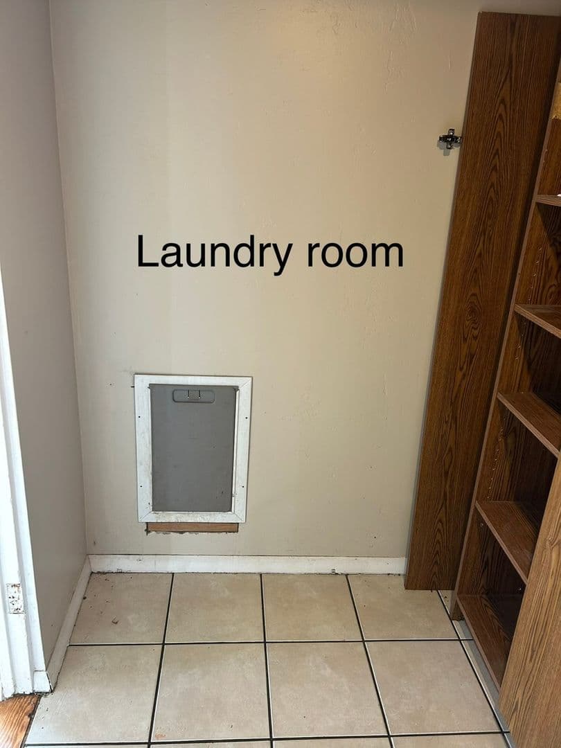 Albuquerque House: 2534 Cagua Dr NE